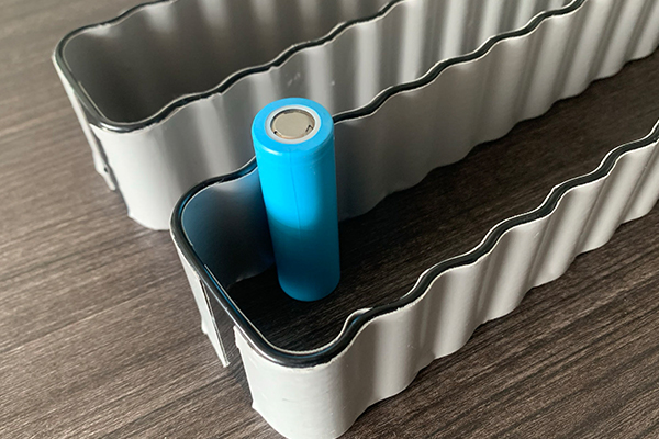 K&uuml;hlplatten f&uuml;r Batteriezellen: Unverzichtbar f&uuml;r die thermische Stabilit&auml;t moderner Batteriesysteme 