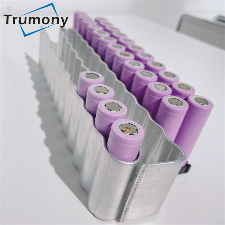 4680 Lithium Ion Battery Pack Side Direction Parallel Flow Cooling Pipe ...